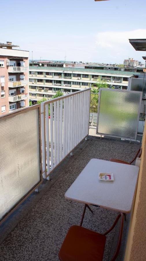 Dvosoban Stan U Strogom Centru Apartment Kruševac Exterior foto